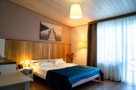 Двухместный номер с двуспальной кроватью и кухонной зоной, Загородный комплекс FishDorf, Полесский