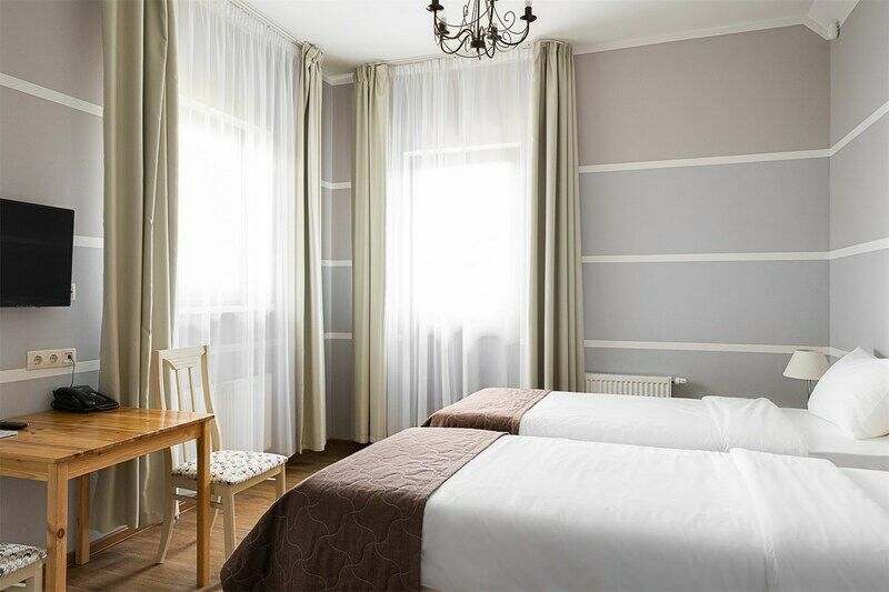 Стандартный 2-местный (цокольный этаж)