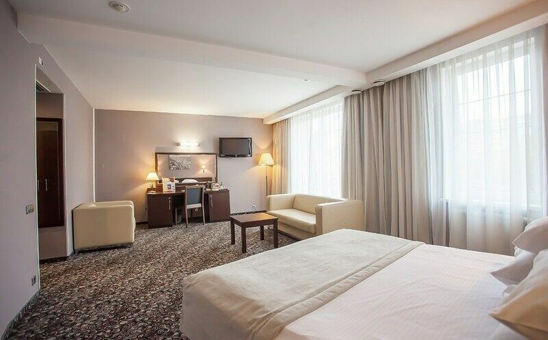 Представительский 2-местный (вид на город)