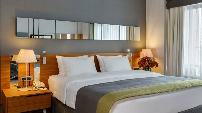 Люкс Бунгало 2-местный 2-комнатный (с видом на сад, с кухней)