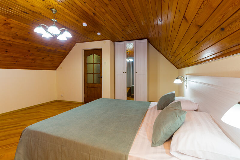 Коттедж 8-местный