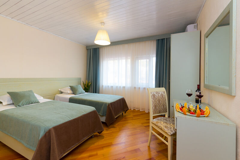 Коттедж 8-местный