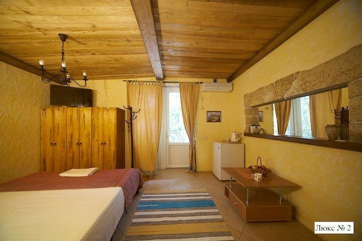 Люкс 4-местный 2-комнатный №2