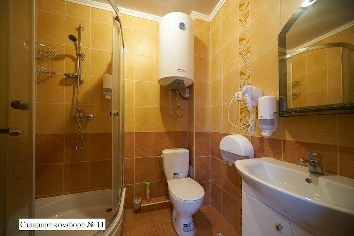 Стандартный Улучшенный 3-местный 1-комнатный №11