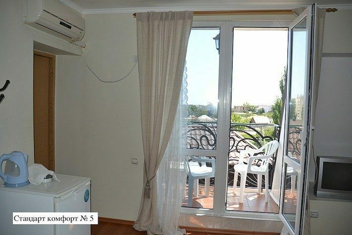 Стандартный Улучшенный 3-местный 1-комнатный №5