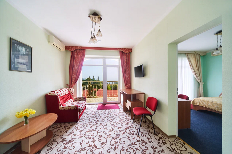 Люкс 2-местный 2-комнатный (корпус 2)