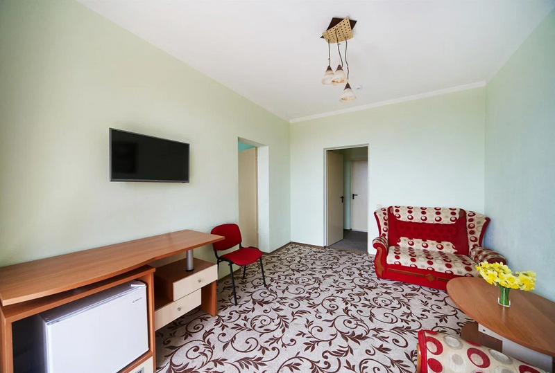 Люкс 2-местный 2-комнатный (корпус 2)