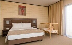 Комфорт 4-местный 2-комнатный Альпийская Деревня, Отель Riga Village Resort, Щёлкино