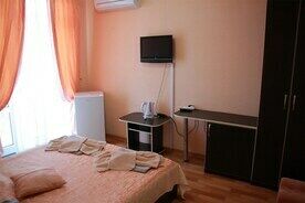 Улучшенный 4-местный 2-комнатный, Отель Parus, Поповка