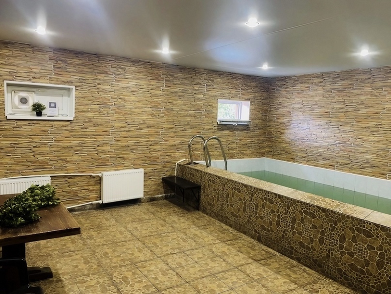 Сауна с бассейном