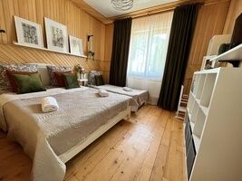 Трехместный номер с двуспальной и односпальной кроватями, Гостевой дом Volkov House, Гузерипль