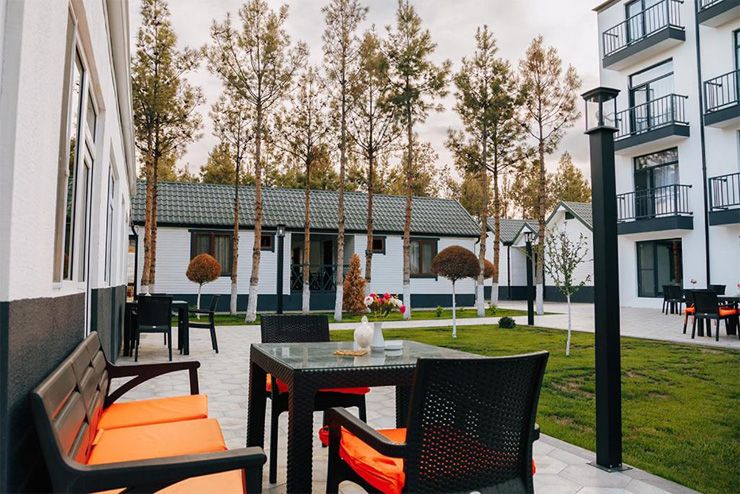 Территория отеля | Karvan Hotel Naftalan, Гянджа-Дашкесанский экономический район