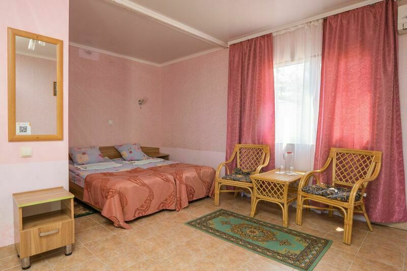 Домик 2-местный каменный