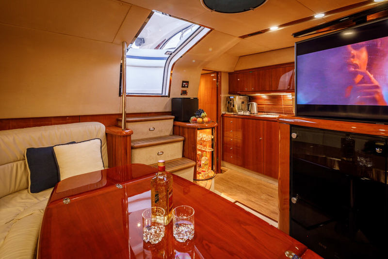 Моторная яхта «Меркурий-1»