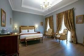 Junior Suite 1-местный с балконом, Отель Shah Palace Baku, Баку