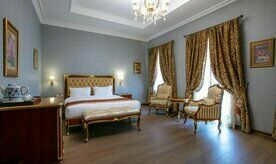 Junior Suite 2-местный с балконом, Отель Shah Palace Baku, Баку