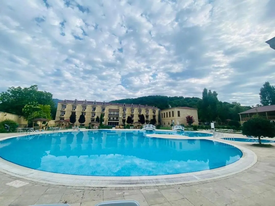 Бассейн | Kaspia Yeddi Gozel Resort Hotel, Габалинский район
