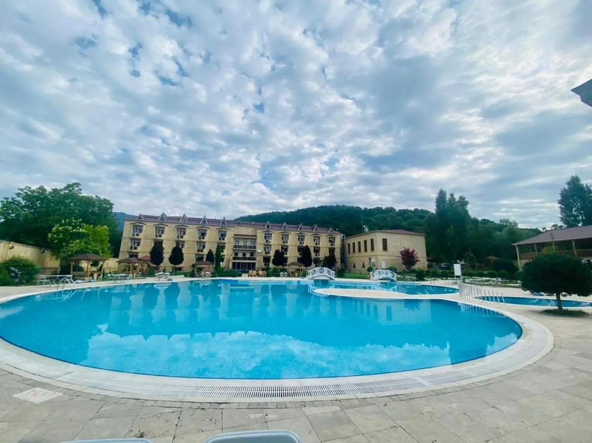 Бассейн | Kaspia Yeddi Gozel Resort Hotel, Габалинский район