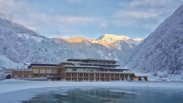 Фасад | Qafqaz Tufandag Mountain Hotel, Габалинский район