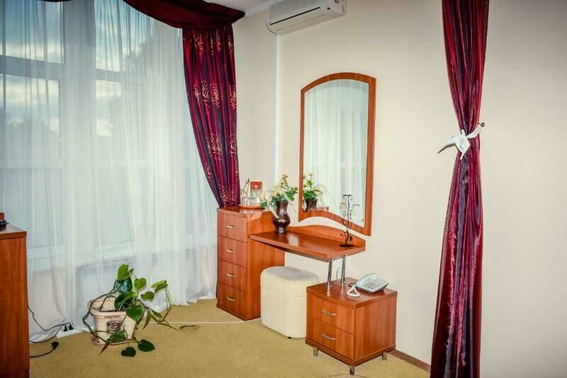 Студио 4-местный