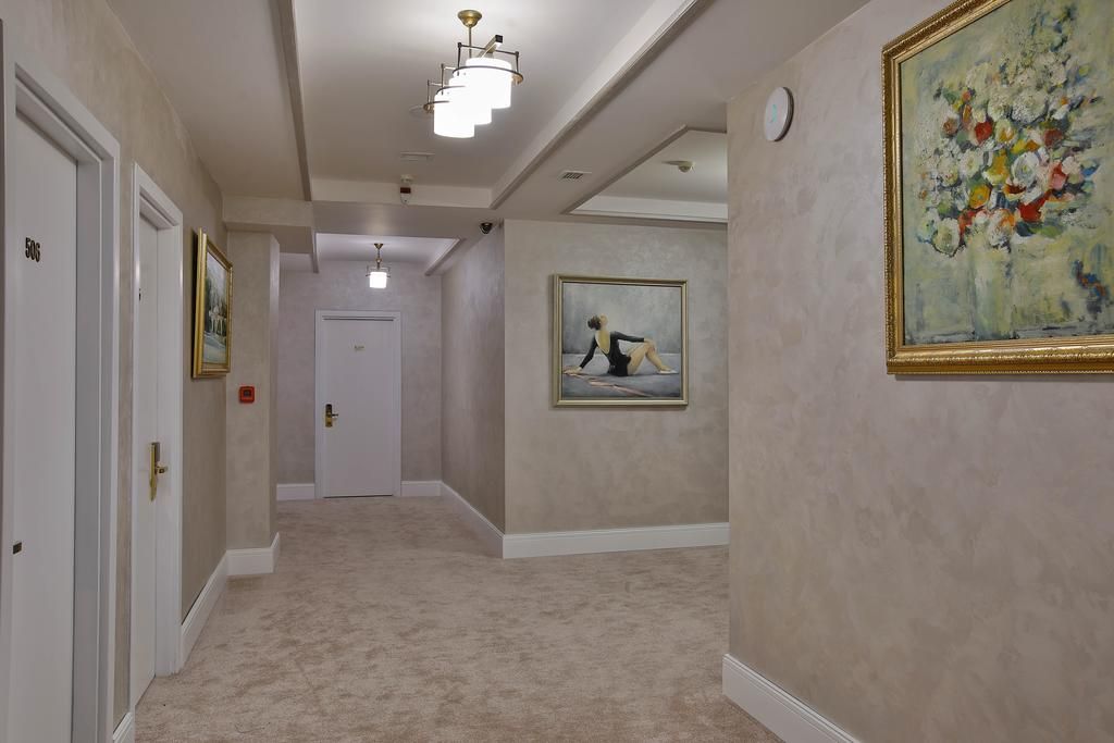 Коридор | Ganjali Plaza Hotel, Бакинский экономический округ