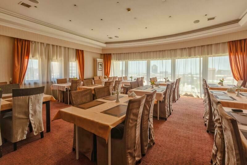 Ресторан | Diplomat Hotel, Бакинский экономический округ