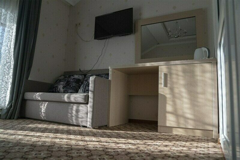 Стандартный 3-местный (с видом на горы)