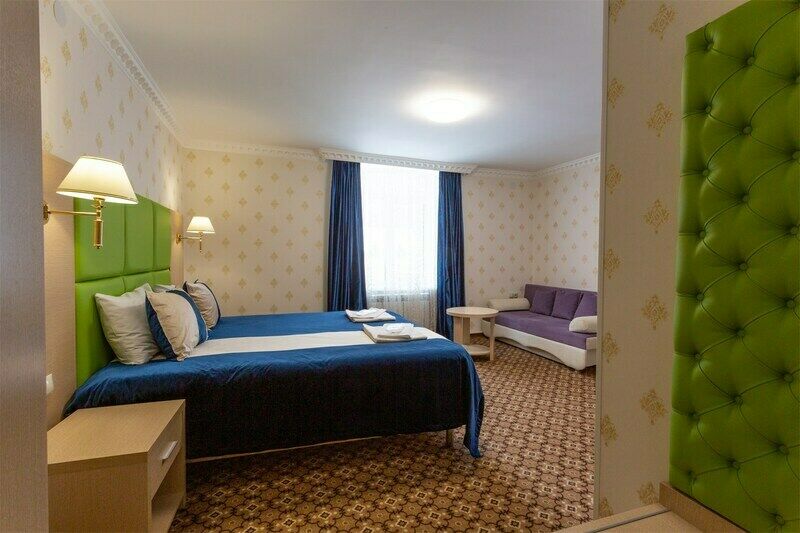 Стандартный 4-местный (с видом на горы)