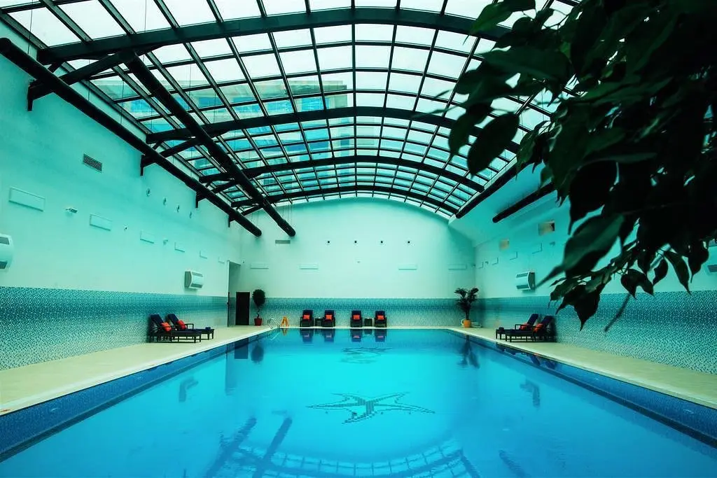 Бассейн | Wyndham Hotel Baku (бывш. Rich Hotel), Бакинский экономический округ