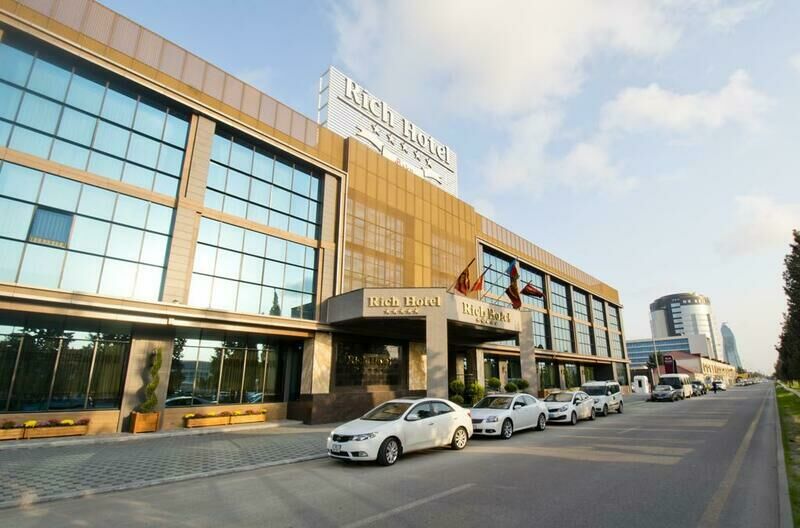 Внешний вид | Wyndham Hotel Baku (бывш. Rich Hotel), Бакинский экономический округ
