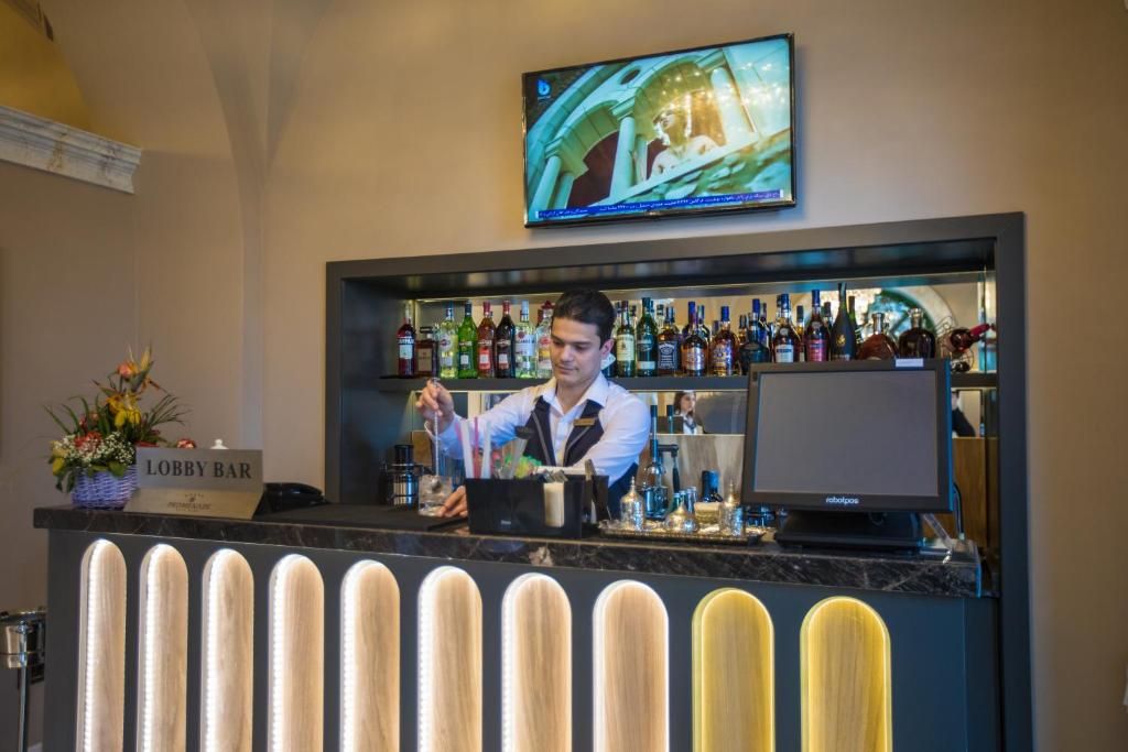 Бар | Promenade Hotel, Бакинский экономический округ