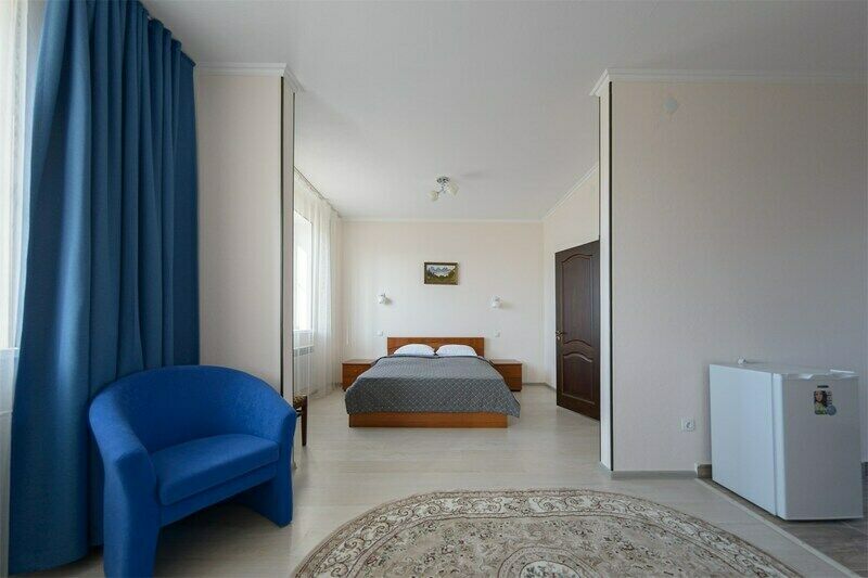 Полулюкс 2-местный (Семейный)