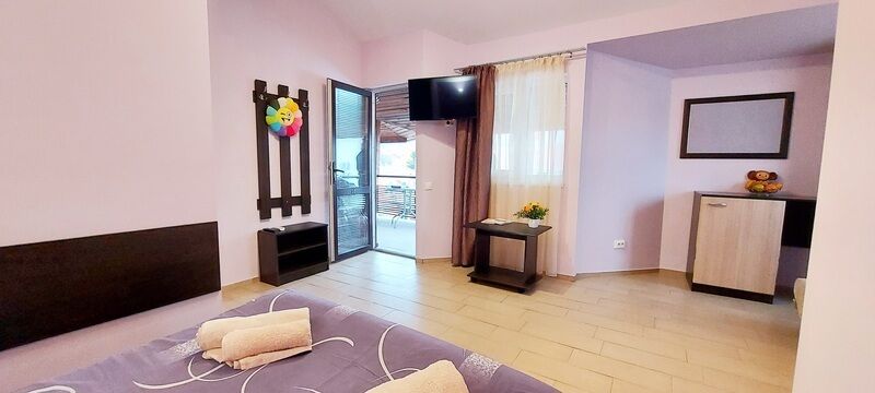 Делюкс 4-местный 1-комнатный