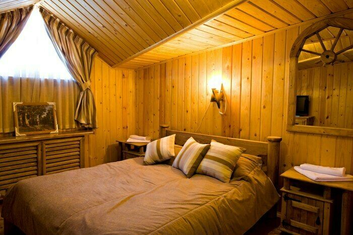 Коттедж 6-местный 2-этажный