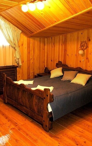 Коттедж 6-местный 2-этажный