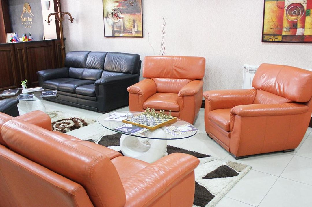 Холл | Alp Inn, Бакинский экономический округ