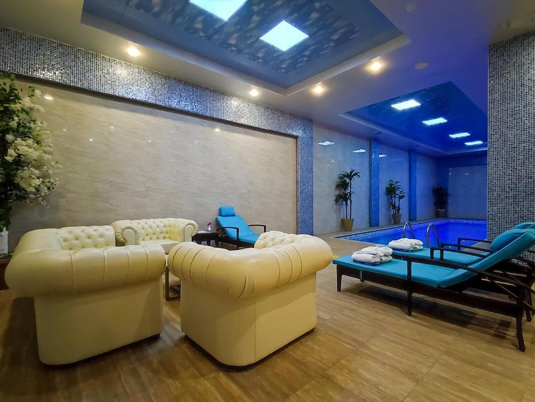 Бассейн | Alba Hotel & Spa, Бакинский экономический округ