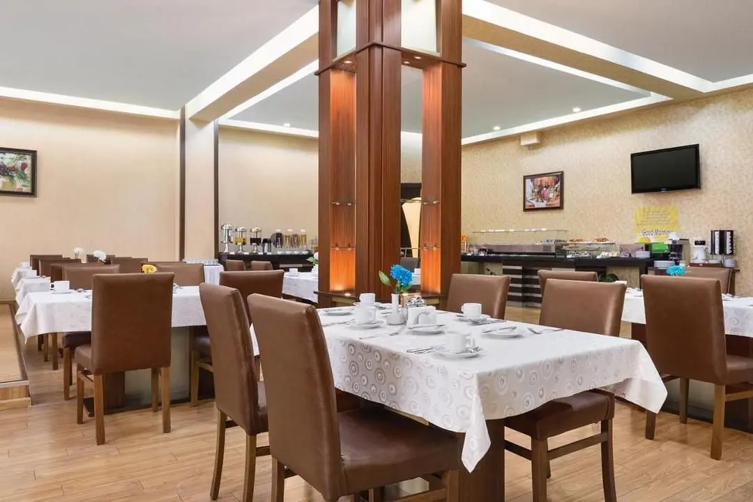 Обеденная зона | Days Hotel Baku, Бакинский экономический округ