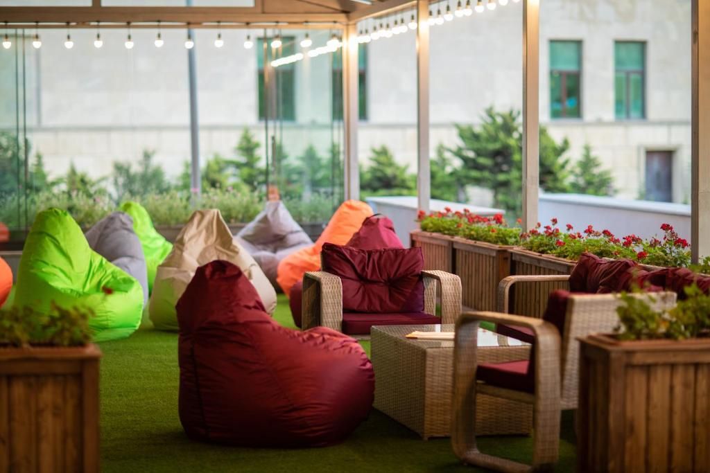 Зона | Grand Hotel, Бакинский экономический округ