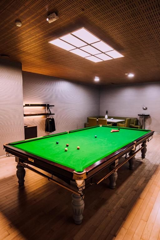 Бильярд | Badam dArt Boutique Hotel, Бакинский экономический округ