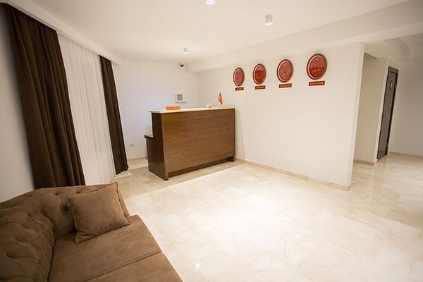 Ресепшн | Davinci Hotel, Бакинский экономический округ