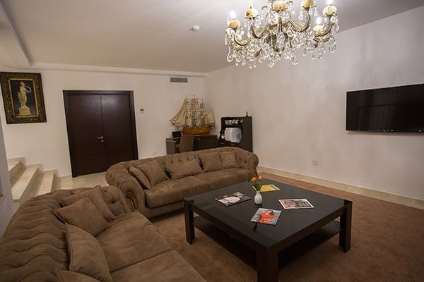 Холл | Davinci Hotel, Бакинский экономический округ