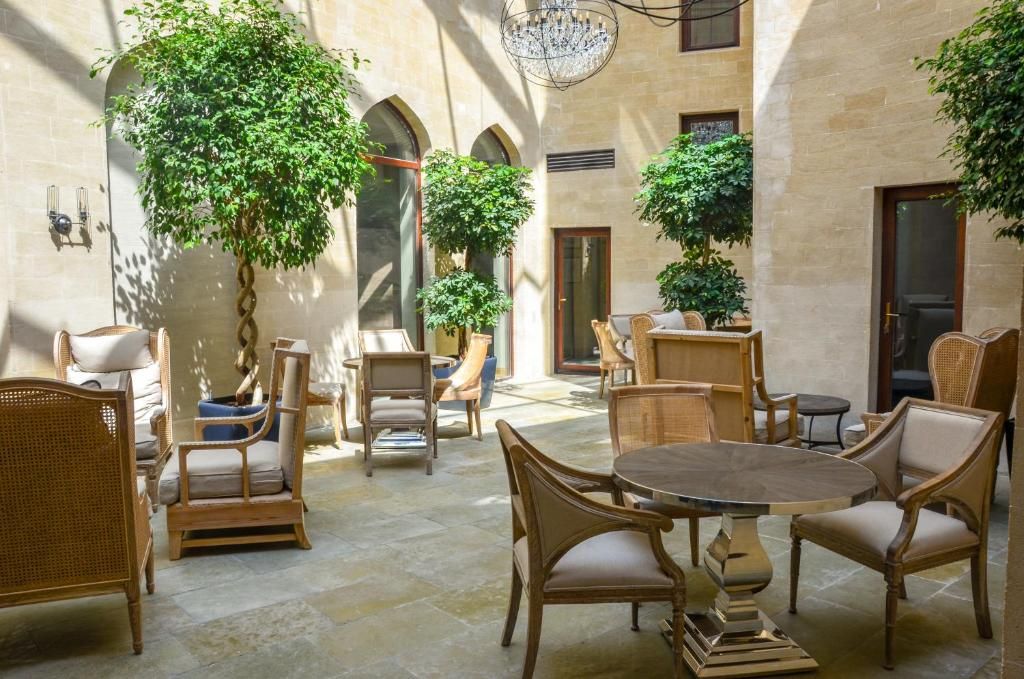 Лобби | Shirvanshah hotel, Бакинский экономический округ