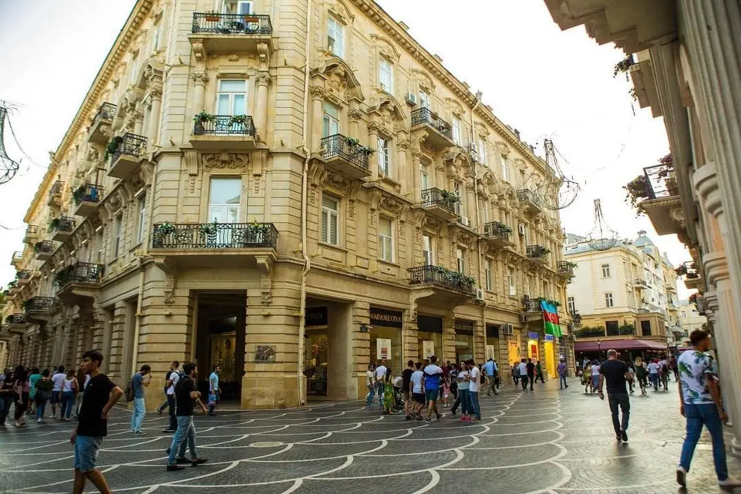 1172392977 | Square Inn Baku, Бакинский экономический округ