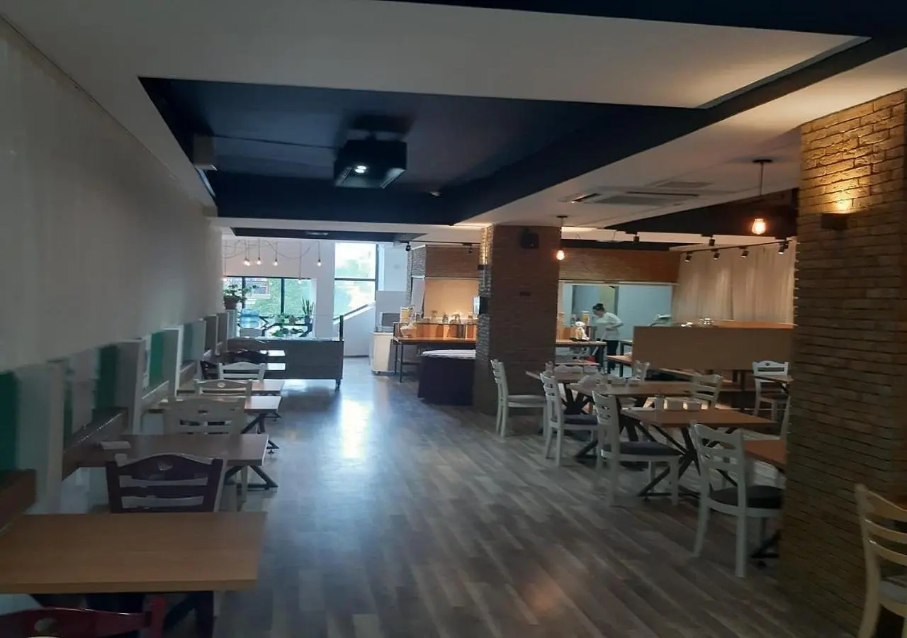 1228753184 | Square Inn Baku, Бакинский экономический округ