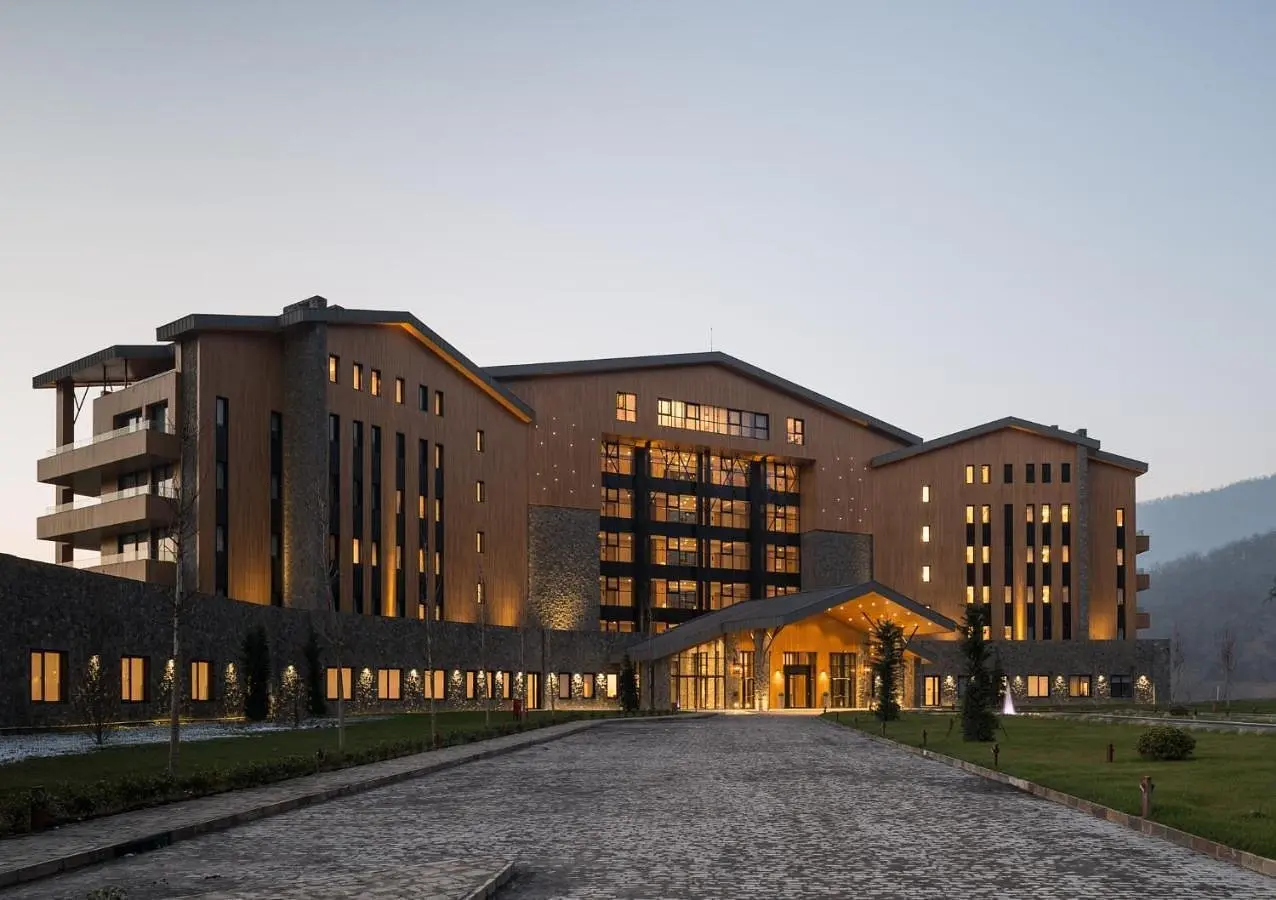 Фасад | Chenot Palace Health Wellness Hotel, Габалинский район