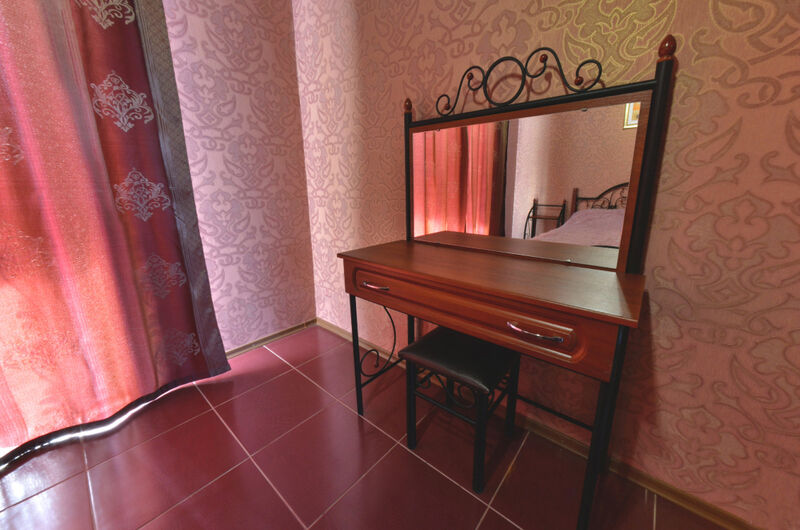 полулюкс 4-местный 2-комнатный_5