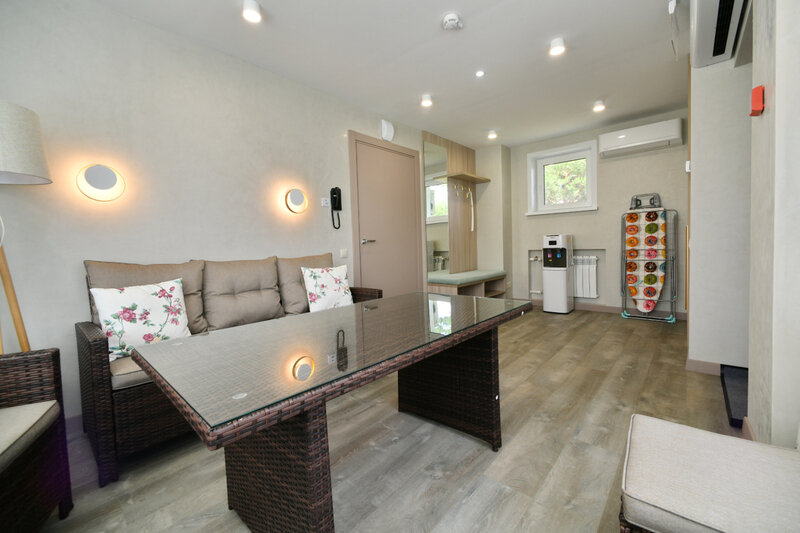 Коттедж 15, 15а