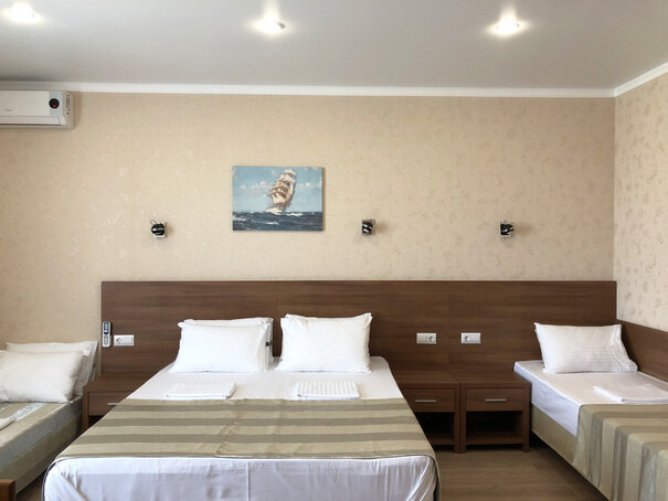 Стандартный 4-местный 1-комнатный