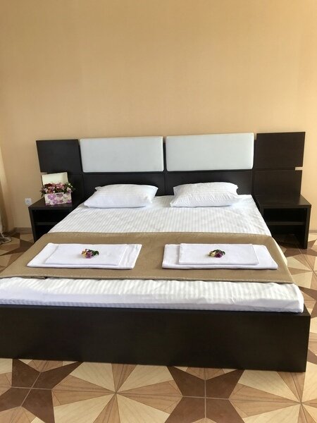 ЛЮКС 2-МЕСТНЫЙ 1-КОМНАТНЫЙ (2)